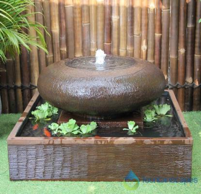 Moon Pot fountain